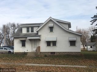 301 2nd St S, Grove City, MN 56243