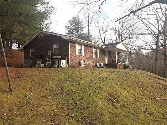 2nd image of 40 Trumbo Rd