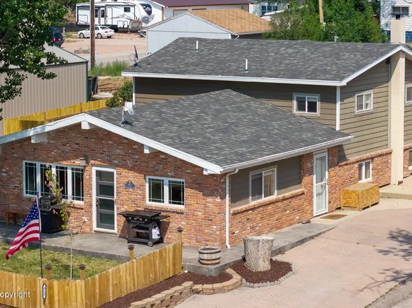 413 N Yellowstone Ave, Moorcroft, WY 82721