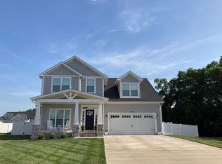 2853 Windsor Trace Ct, Bowling Green, KY 42104