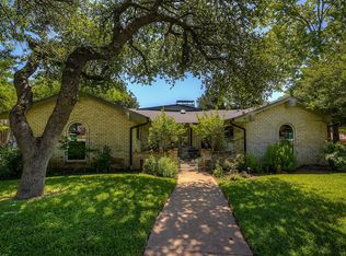 1021 Tower Dr, Cedar Hill, TX 75104