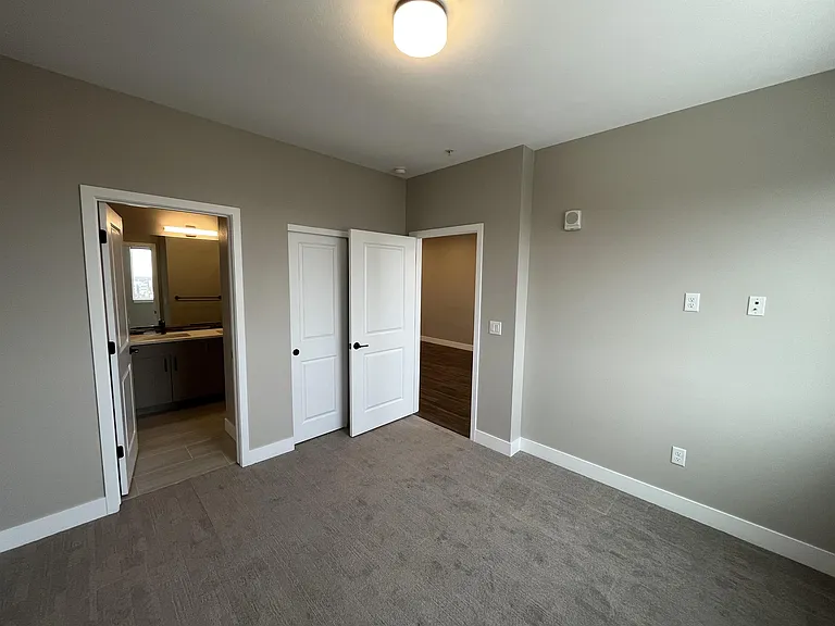 2729 W 28th Ave #508 — Photo 11