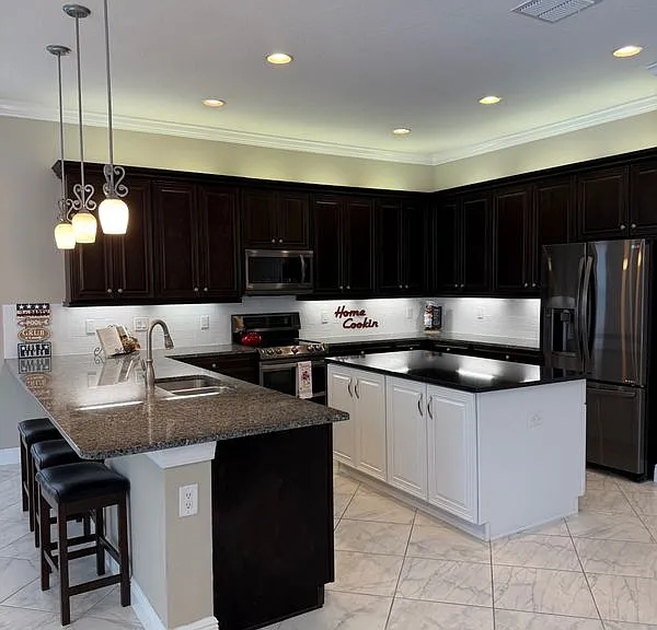 16015 Cape Coral Dr — Photo 10