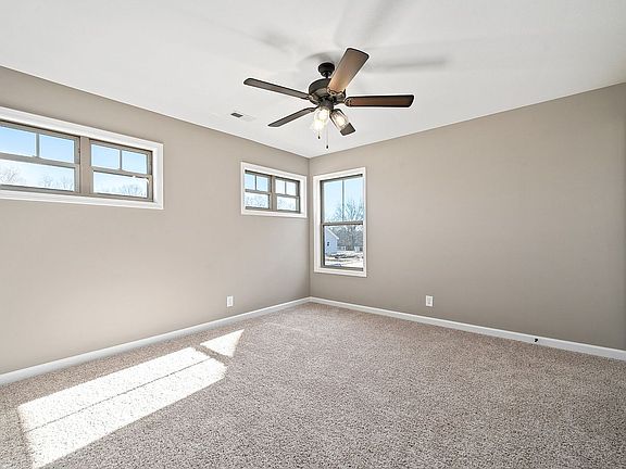 5th image of 132 Waterwheel Cir