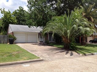 4310 Trafalgar Dr, Houston, TX 77045