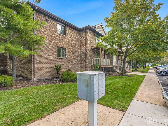 4th image of 4417 Birchwood Ct