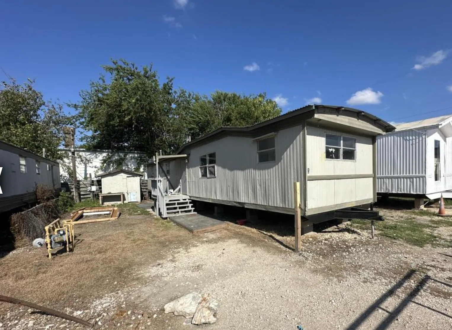 2 bed, 700 sqft, $795 — Photo 1