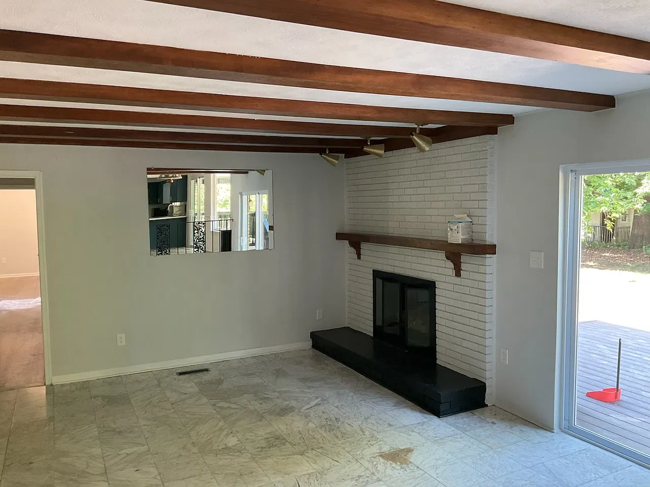 7 bed, 4599 sqft, $5,000 — Photo 2
