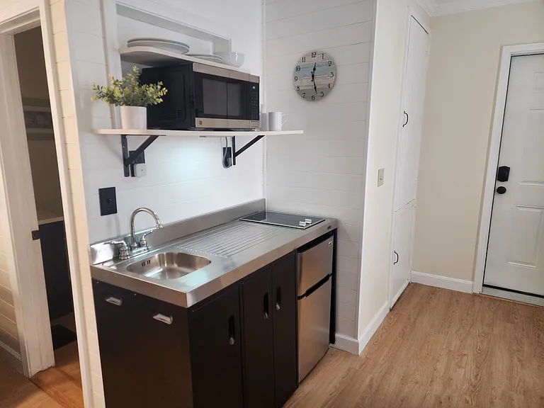 285 Pine St #4-A — Photo 12