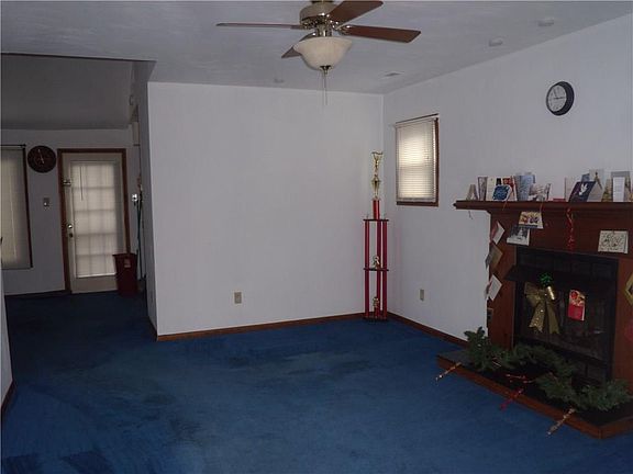 2nd image of 952 Banyan Dr