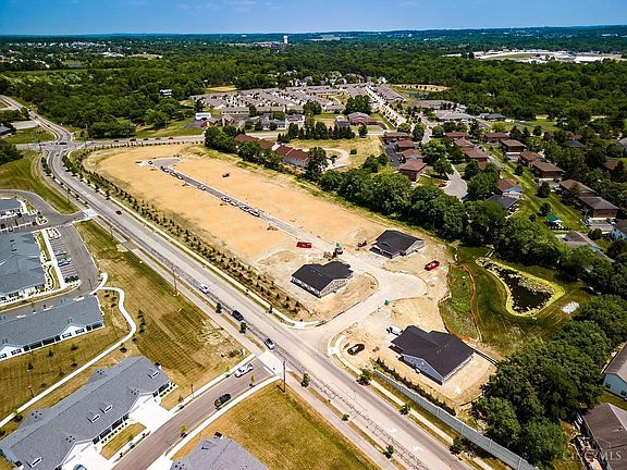 2nd image of 412 Summerlyn Farms Ct
