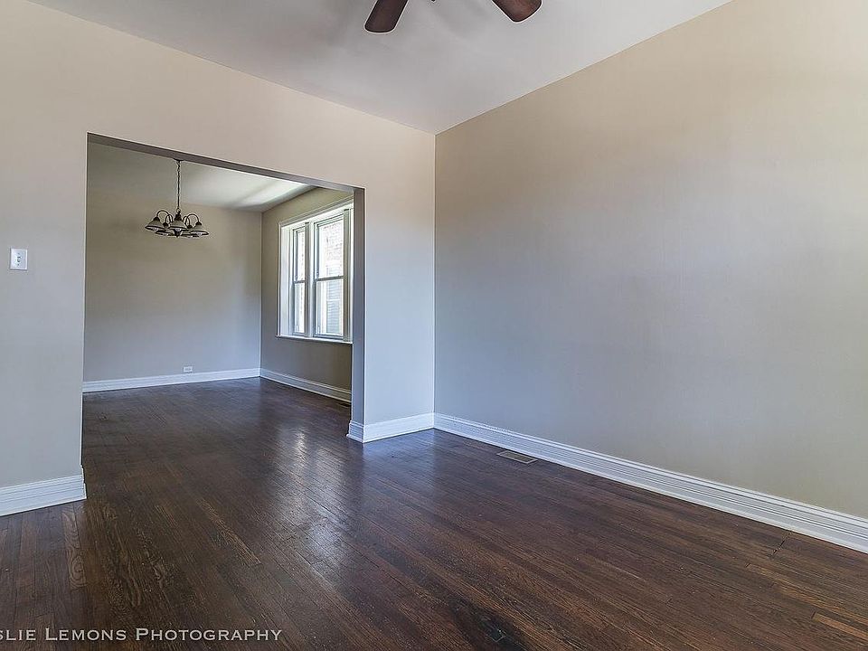1st image of 4946 W School St #1