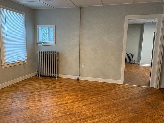 5th image of 245-247-249 Francis Ave #249