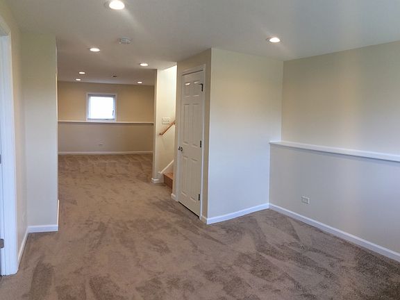 4th image of 101 Cedarwood Ave