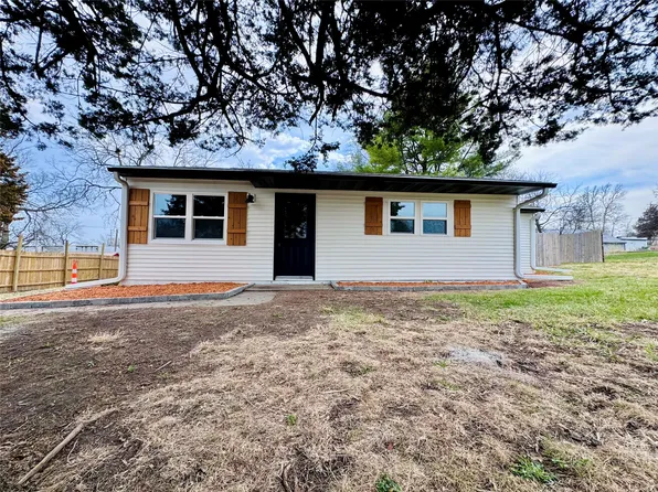 1402 E Marion St, Knoxville, IA 50138