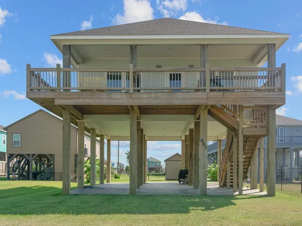 893 West Lane, Crystal Beach, TX 77650