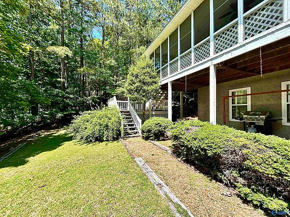 3rd image of 512 County Road 662
