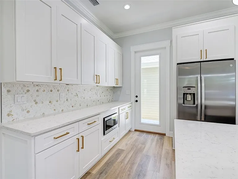506 E Mohawk Ave — Photo 29