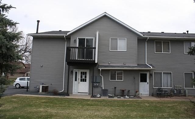 1st image of 72 96th Ln NE