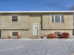 4612 Serenity Ct, Rapid City, SD 57703