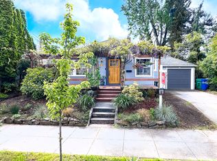 8126 SE Pine St, Portland, OR 97215