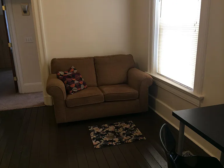 218 E Rochelle St #2 — Photo 7