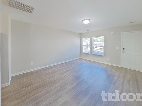 2nd image of 316 Cedar Rdg