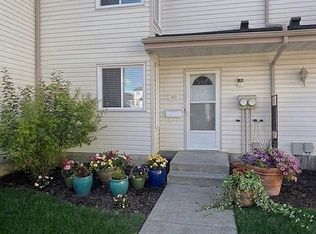 Mariner Square, Edmonton, AB T6L 2Z3