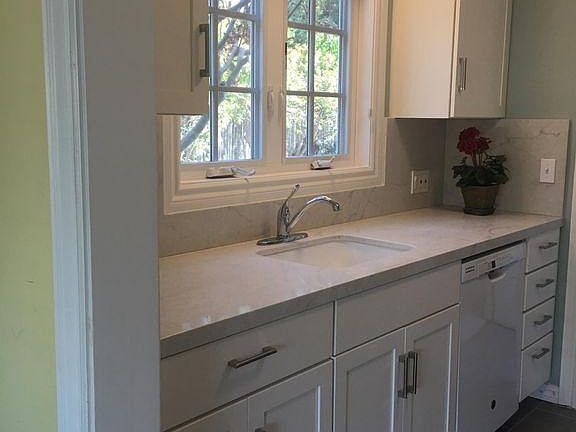 2nd image of 190 Iris Way