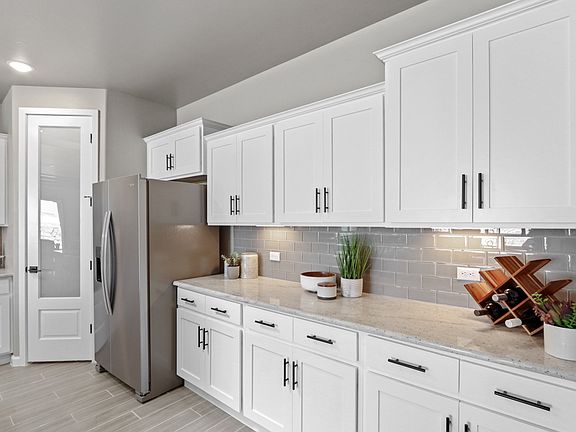 5th image of 501 Cedarwood Ave #1G34HV