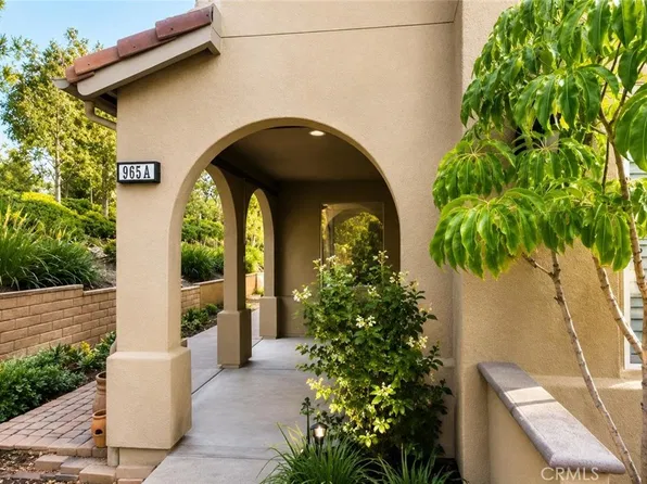 965 Sweetbriar Ln Unit A, Azusa, CA 91702