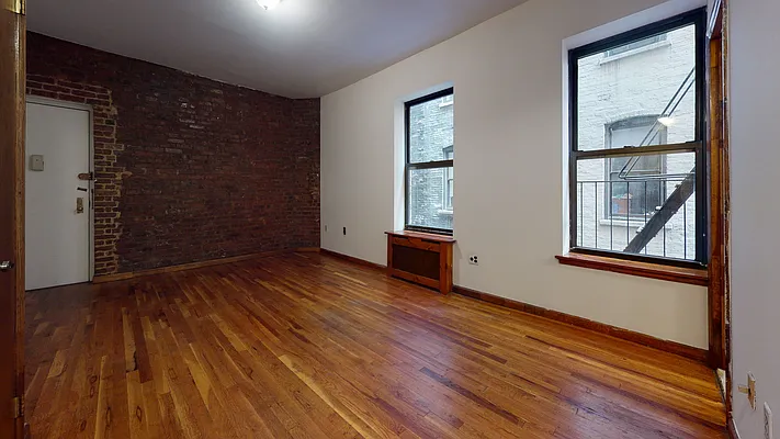 Rented by LandSeair Real Estate Group | media 13