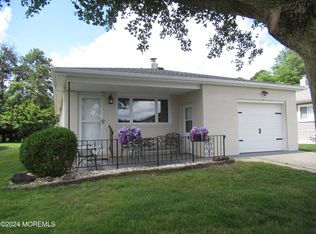 286 Port Royal Dr, Toms River, NJ 08757