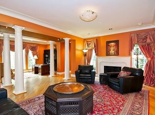 10019 Chartwell Manor Ct, Potomac, MD 20854