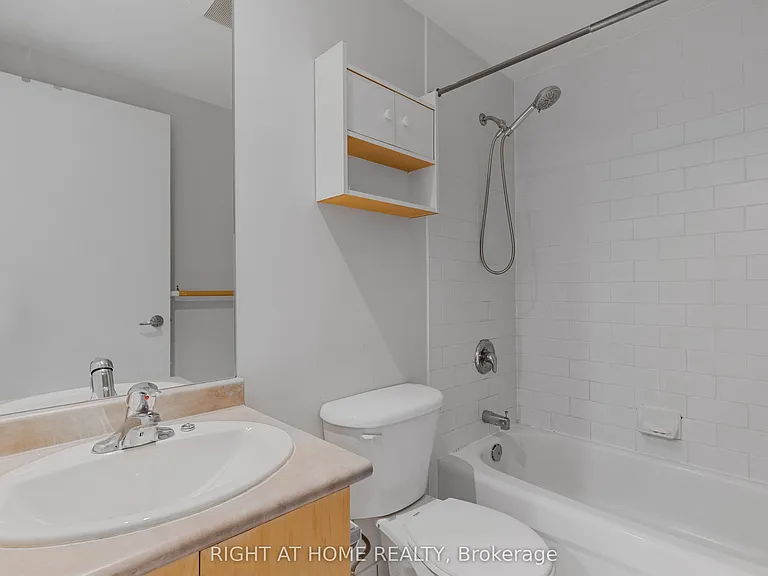 281 Mutual St #1102 — Photo 8