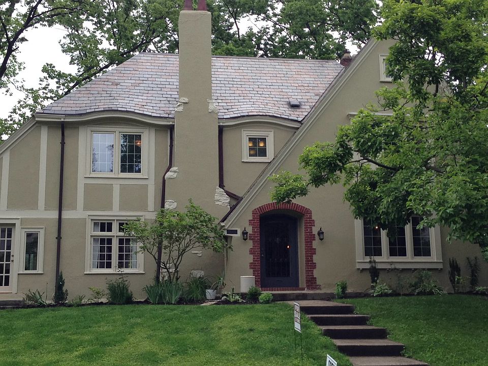 Charming Tudor