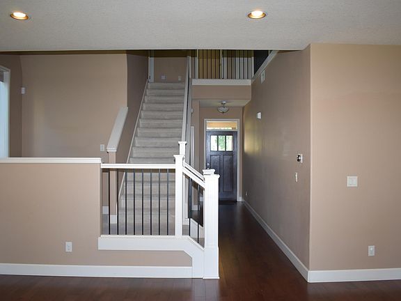 Stairs to 2nd level