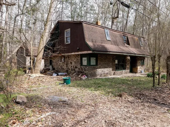 12198 Guinea Hollow Dr, Hinton, VA 22831
