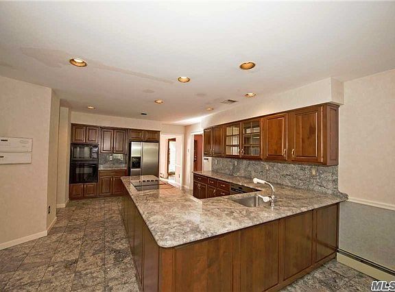 4th image of 31 Canterbury Dr