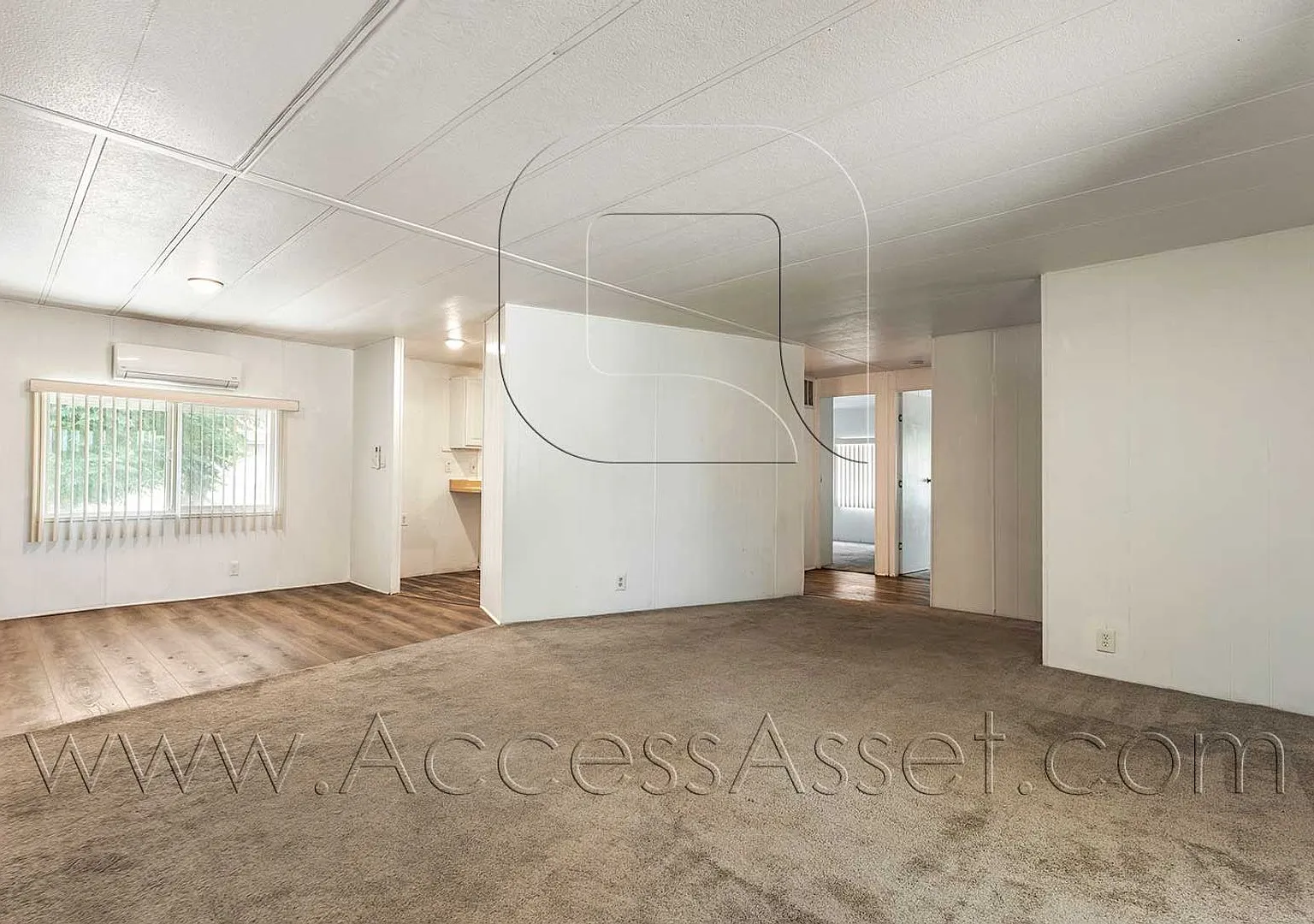 Spacious 3-Bedroom Home with a Fenced Backyard — Photo 4