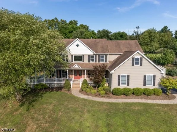 6 Sierra Trl, Clinton Twp., NJ 08809