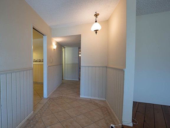 5th image of 515 N Las Posas St