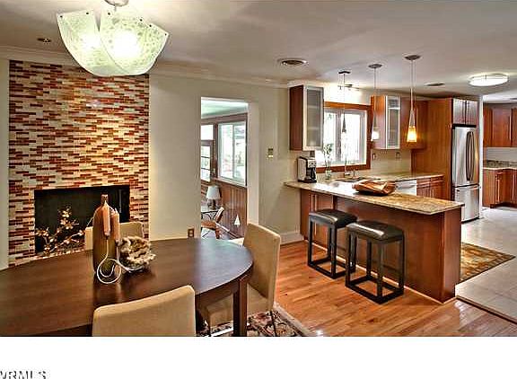 5th image of 2220 Winterfield Rd