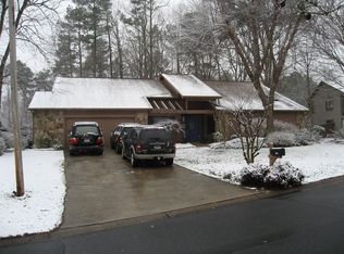 1601 Old Hunters Trce, Marietta, GA 30062