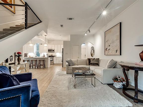 5th image of 4407 Buena Vista St APT 11