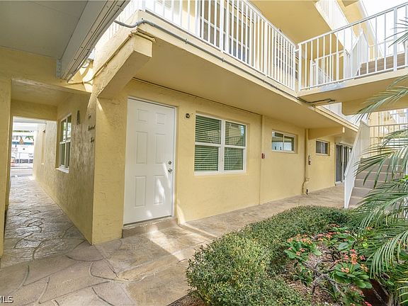 2nd image of 1100 8th Ave S APT 105A