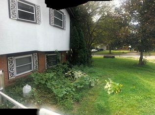 2590 Lipton Rd, Columbus, OH 43232