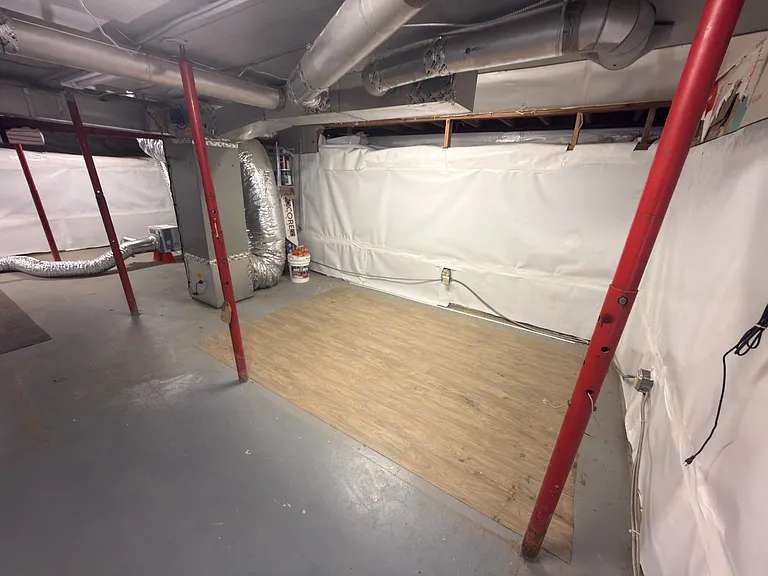 975 Depot St NE — Photo 22