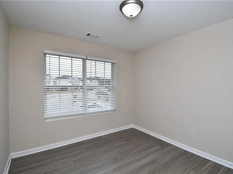 639 Mill Stone Blf #A — Photo 15