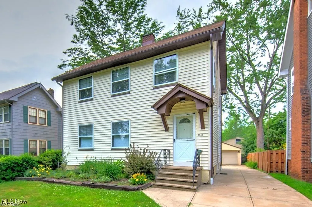 3349 Altamont Ave photo 1